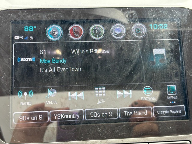 Chevrolet Equinox Vehicle Image 19