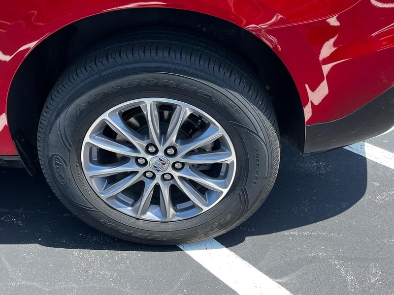 Buick Enclave Vehicle Image 09
