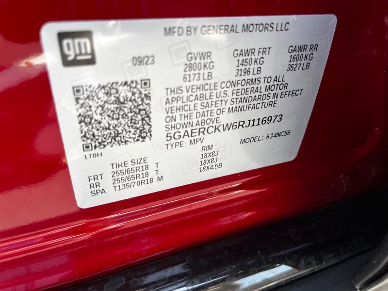 Buick Enclave Vehicle Image 26