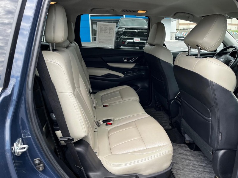 Subaru Ascent Vehicle Image 10