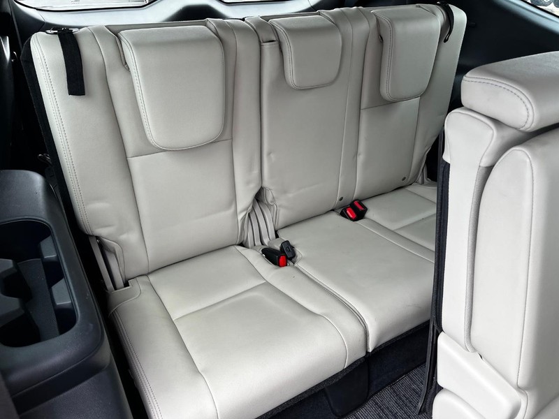 Subaru Ascent Vehicle Image 11
