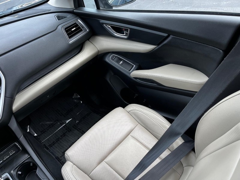 Subaru Ascent Vehicle Image 15