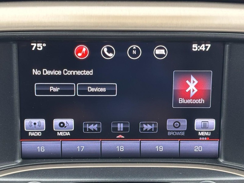 GMC Sierra 1500 Vehicle Image 13