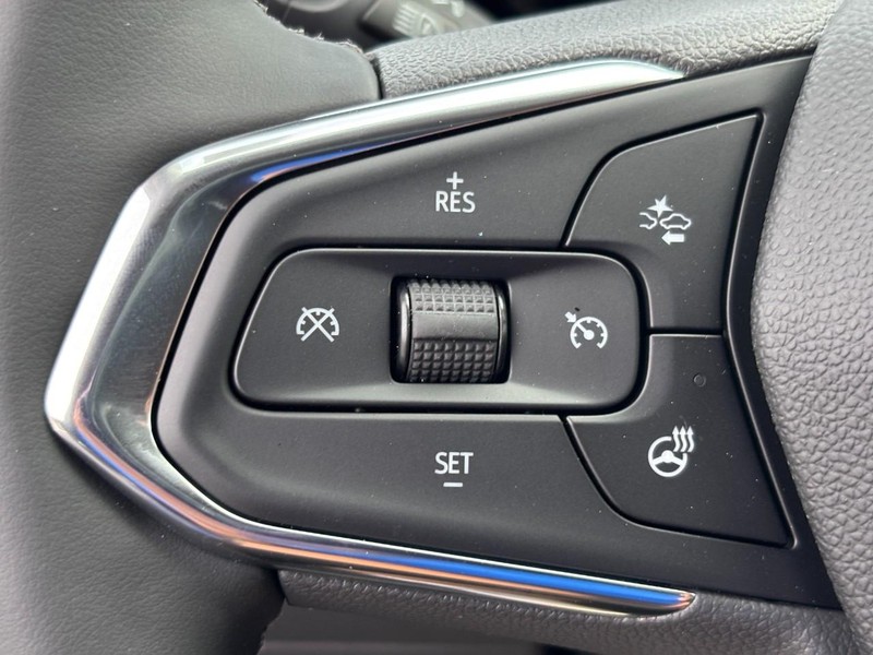 Chevrolet Trax Vehicle Image 13