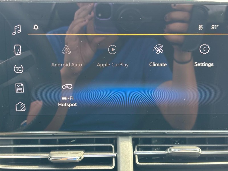Chevrolet Trax Vehicle Image 16