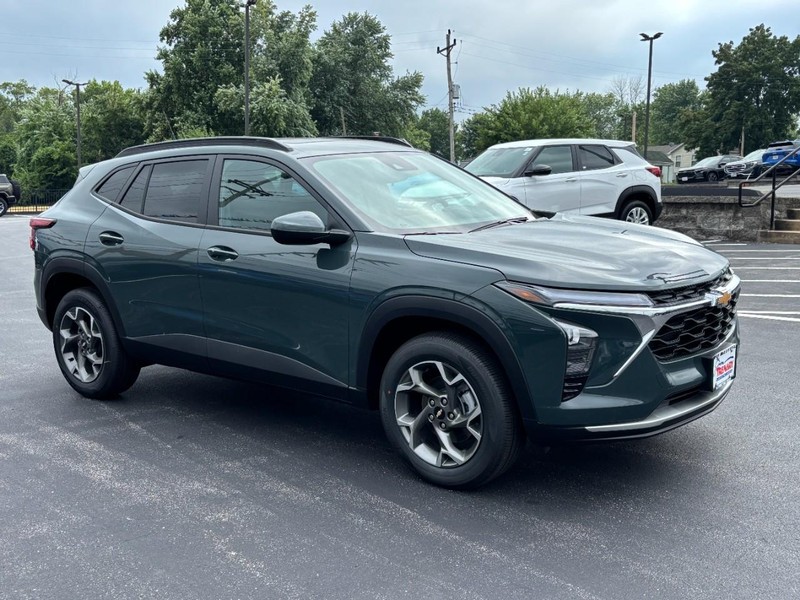 Chevrolet Trax Vehicle Image 02
