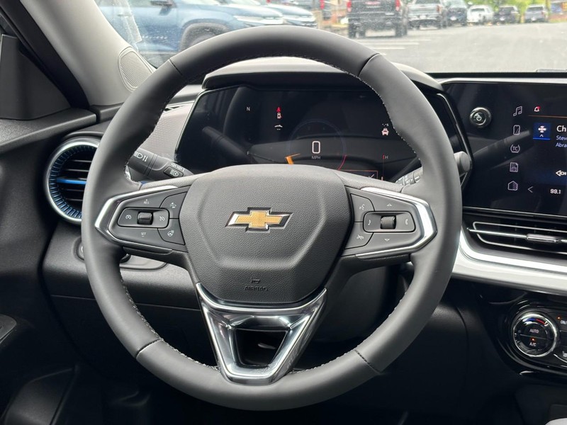 Chevrolet Trax Vehicle Image 08