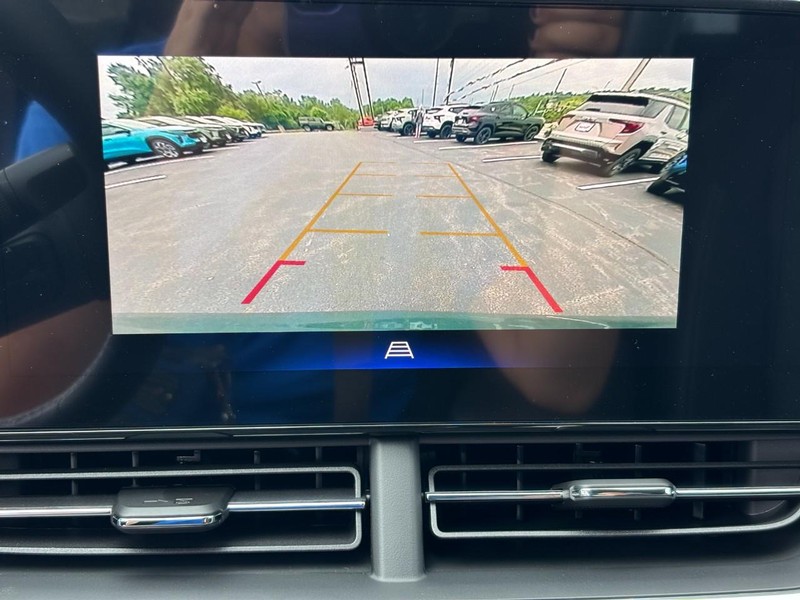 Chevrolet Trax Vehicle Image 17