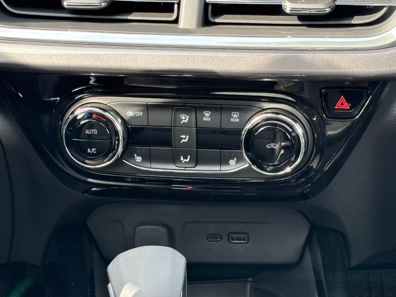 Chevrolet Trax Vehicle Image 10