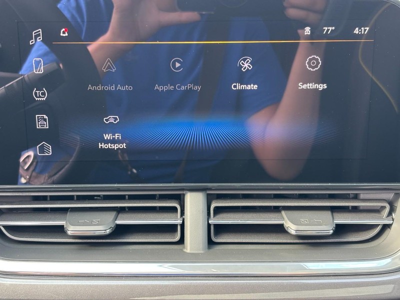 Chevrolet Trax Vehicle Image 16