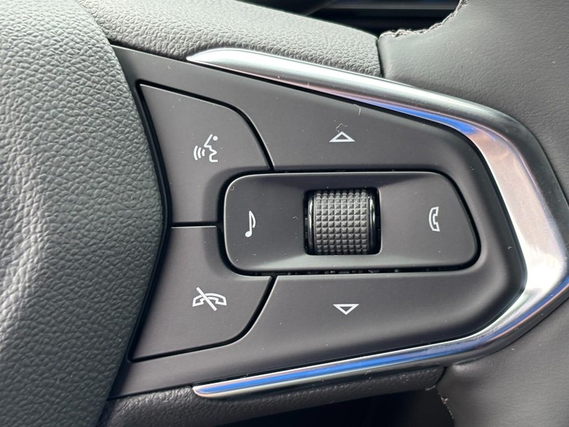 Chevrolet Trax Vehicle Image 14