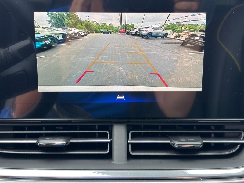 Chevrolet Trax Vehicle Image 17