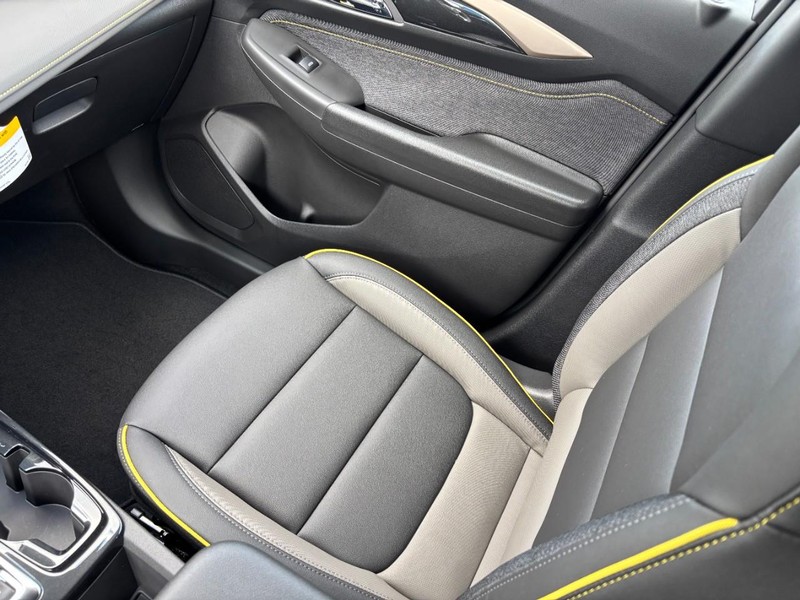 Chevrolet TrailBlazer Vehicle Image 11