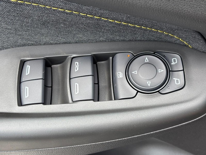 Chevrolet TrailBlazer Vehicle Image 19