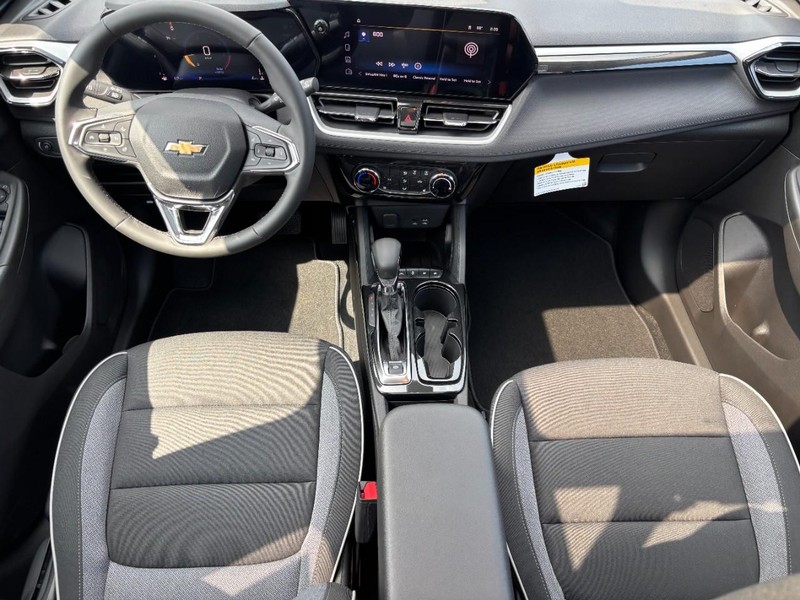 Chevrolet TrailBlazer Vehicle Image 07