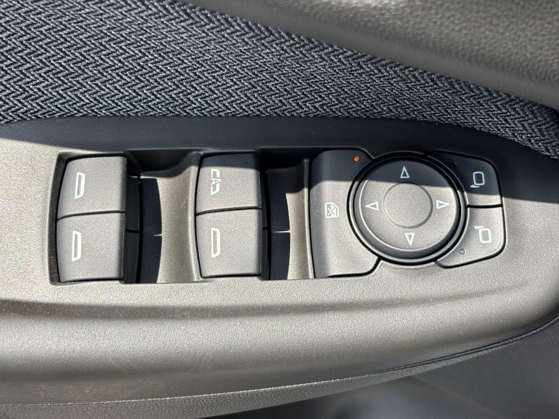 Chevrolet TrailBlazer Vehicle Image 19