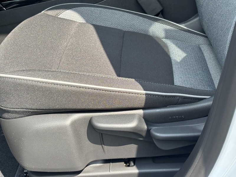 Chevrolet TrailBlazer Vehicle Image 21