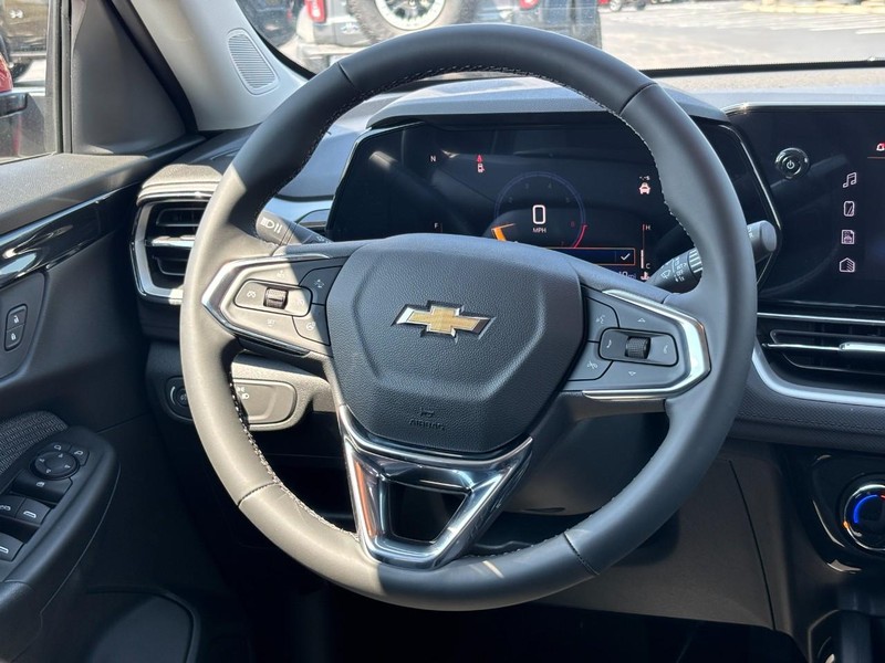 Chevrolet TrailBlazer Vehicle Image 08