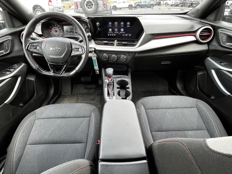 Chevrolet Trax Vehicle Image 11