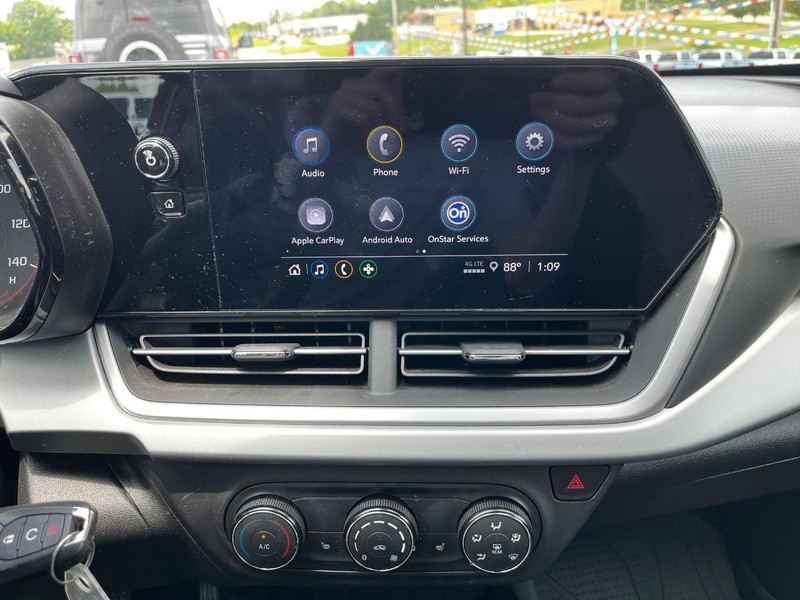 Chevrolet Trax Vehicle Image 20