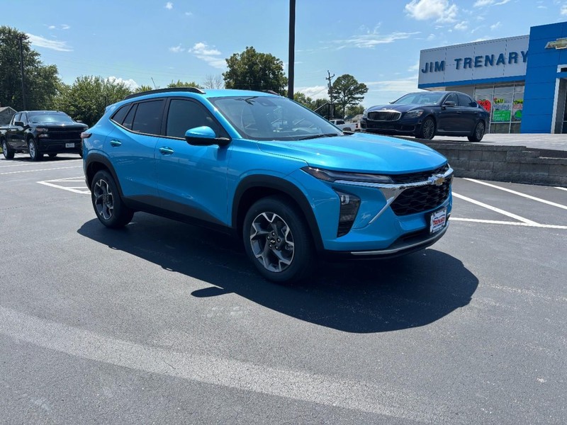 Chevrolet Trax Vehicle Image 02