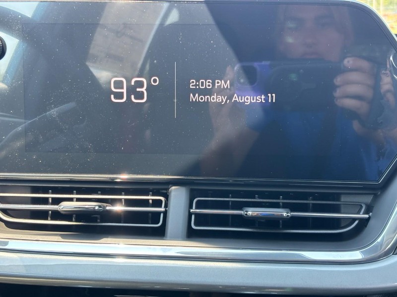 Chevrolet Trax Vehicle Image 09