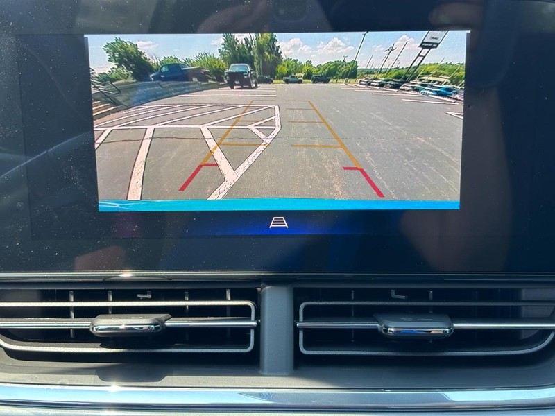 Chevrolet Trax Vehicle Image 17