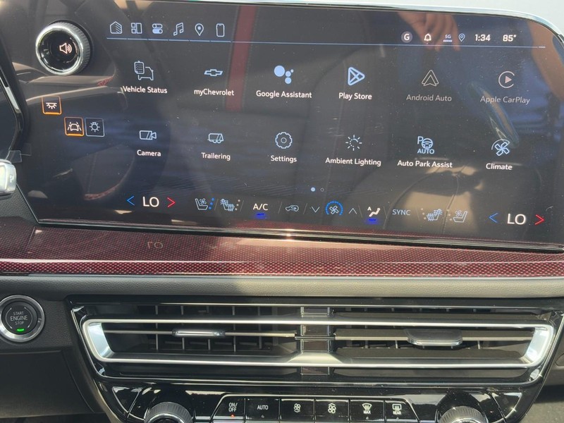 Chevrolet Traverse Vehicle Image 10