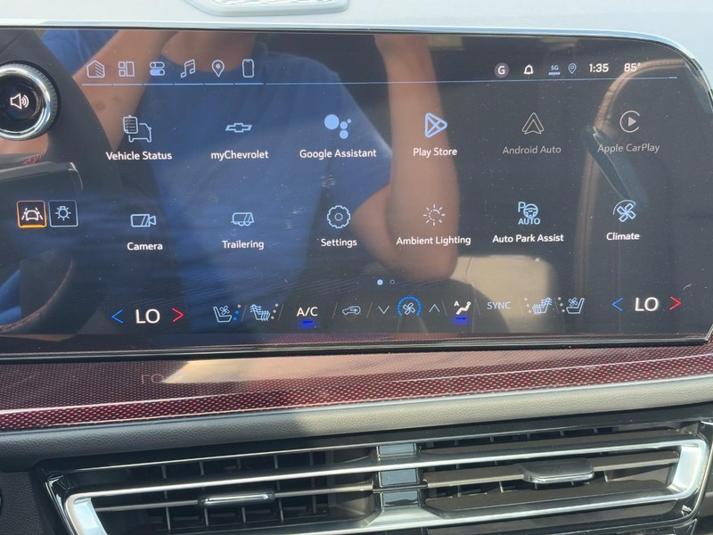 Chevrolet Traverse Vehicle Image 17