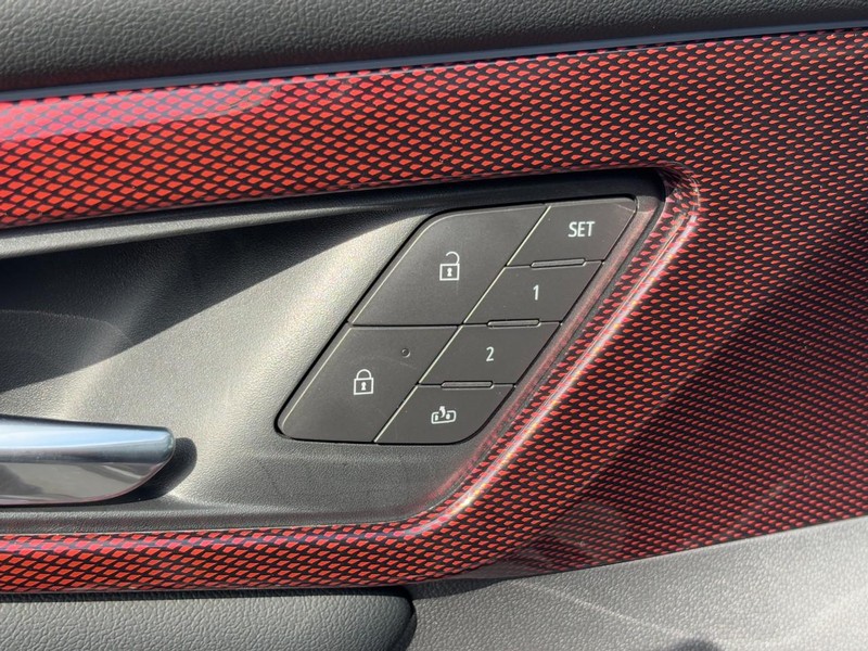 Chevrolet Traverse Vehicle Image 22