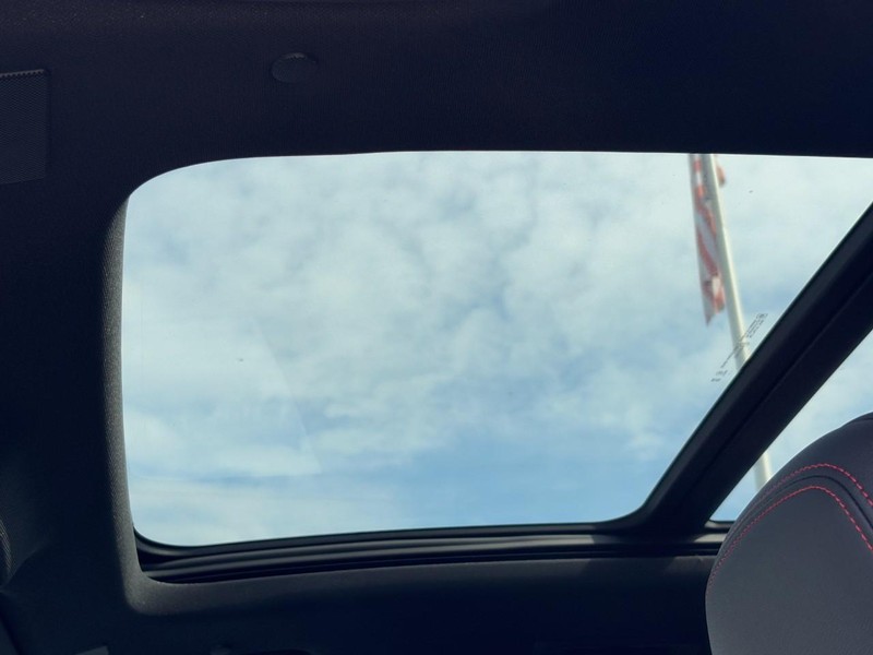 Chevrolet Traverse Vehicle Image 24