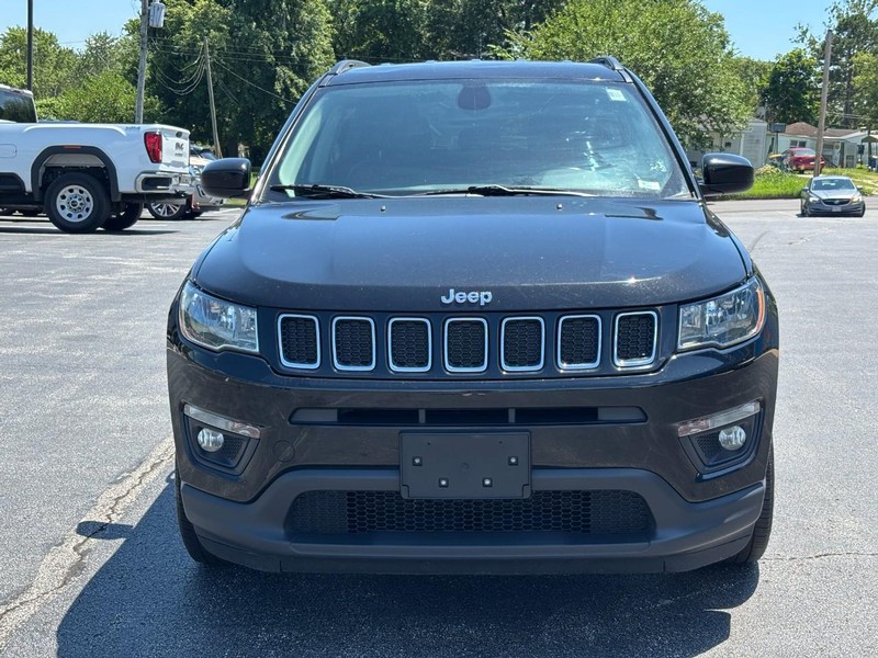Jeep Compass Vehicle Image 09