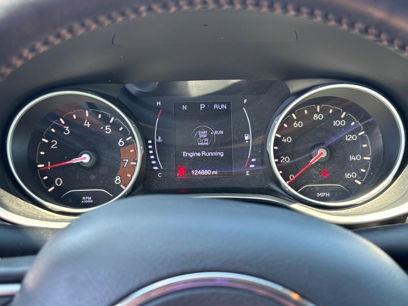 Jeep Compass Vehicle Image 19