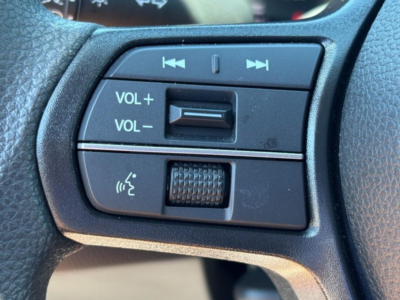 Honda Accord Sedan Vehicle Image 16