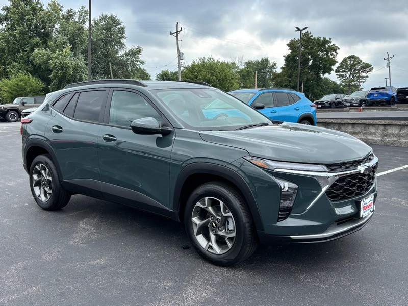 Chevrolet Trax Vehicle Image 02