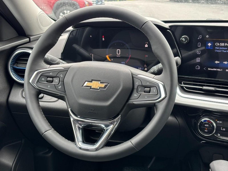 Chevrolet Trax Vehicle Image 08