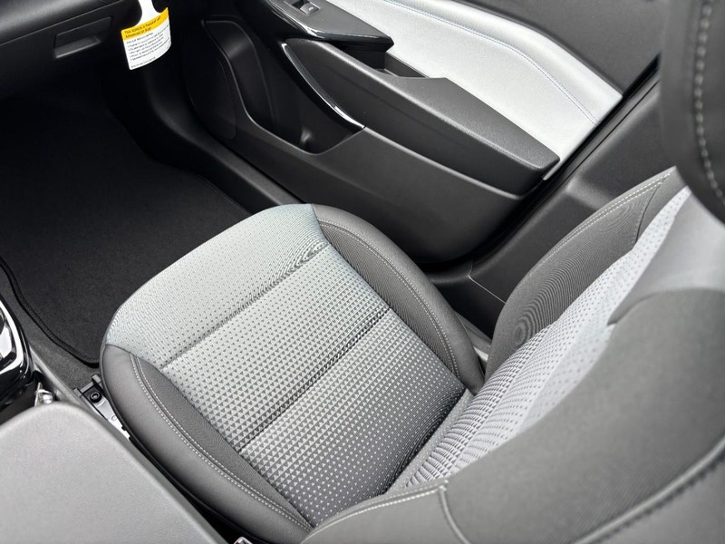 Chevrolet Trax Vehicle Image 11