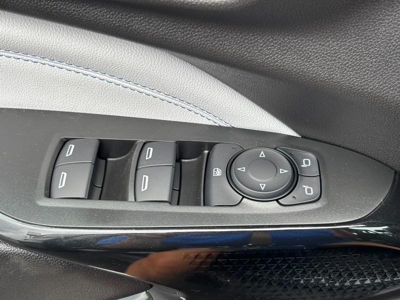 Chevrolet Trax Vehicle Image 20