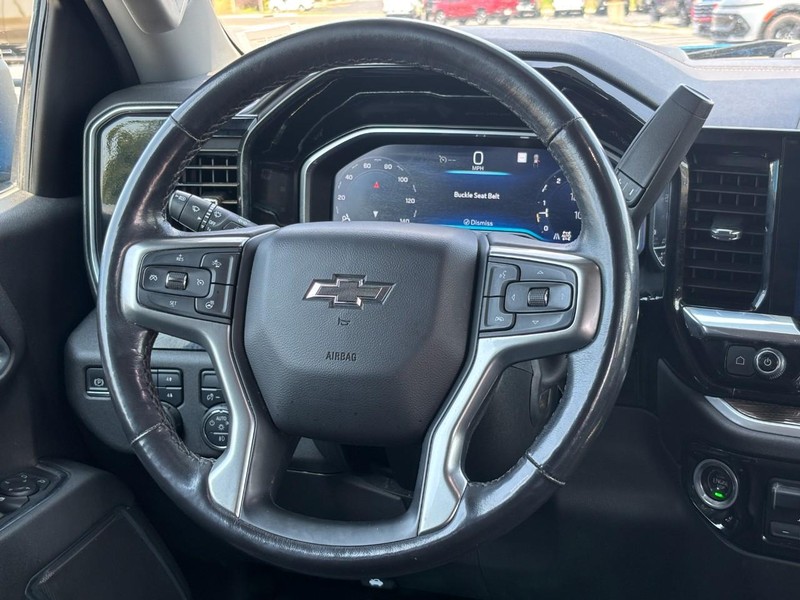 Chevrolet Silverado 1500 Vehicle Image 12