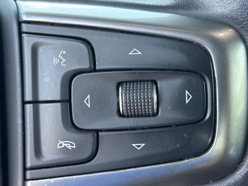 Chevrolet Silverado 1500 Vehicle Image 18