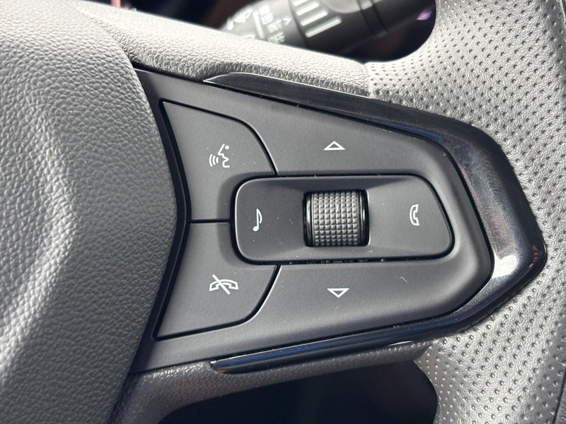 Chevrolet TrailBlazer Vehicle Image 19