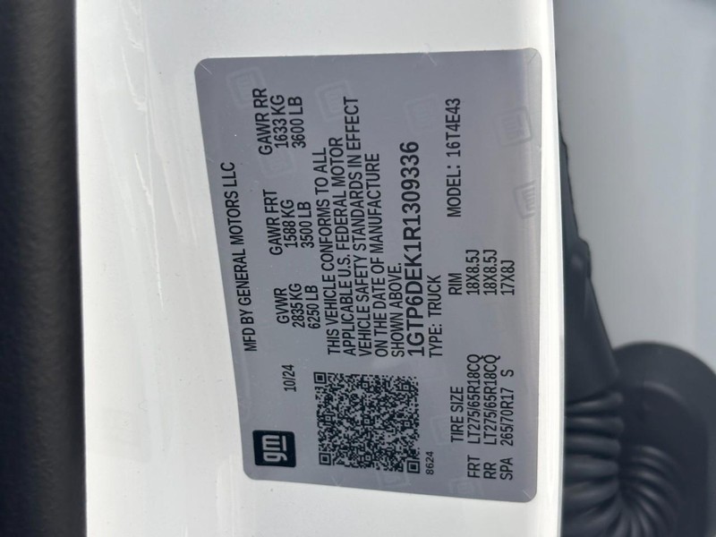 GMC Canyon Vehicle Image 23