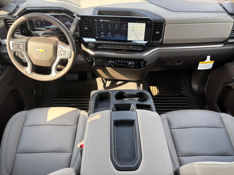 Chevrolet Silverado 3500HD Vehicle Image 07
