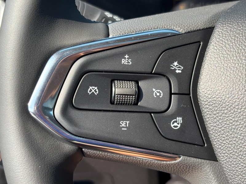 Chevrolet TrailBlazer Vehicle Image 13