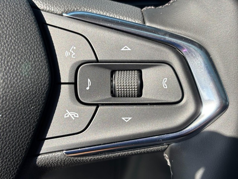 Chevrolet TrailBlazer Vehicle Image 14