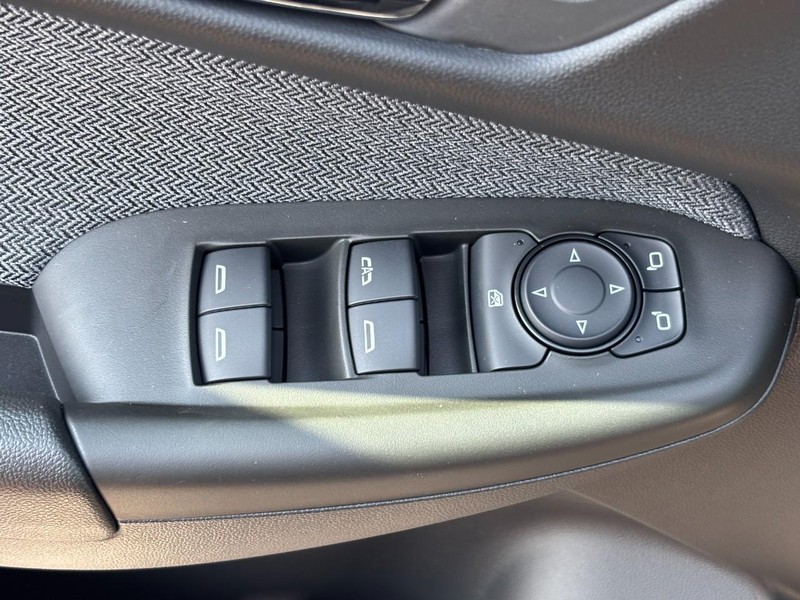 Chevrolet TrailBlazer Vehicle Image 19