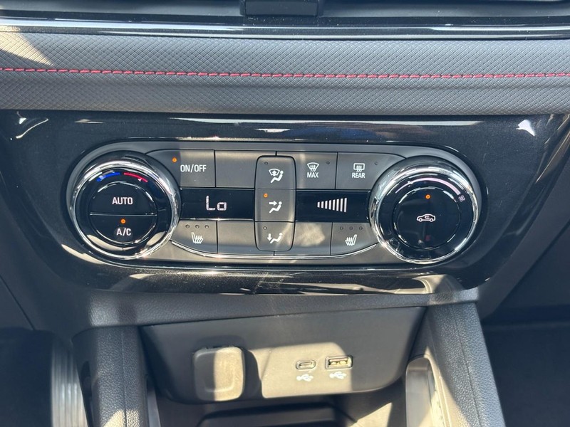 Chevrolet TrailBlazer Vehicle Image 10