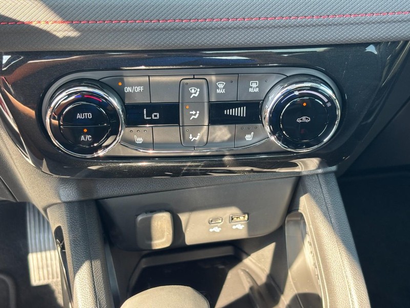 Chevrolet TrailBlazer Vehicle Image 18