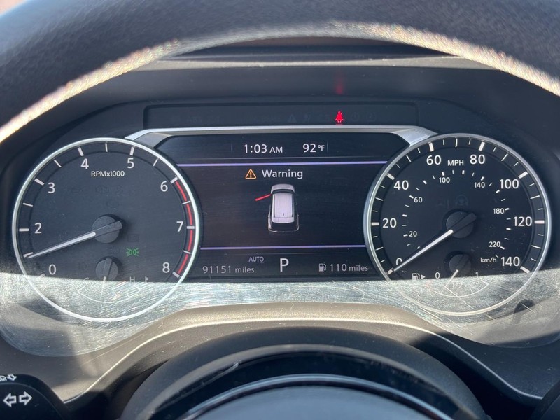 Nissan Rogue Vehicle Image 18