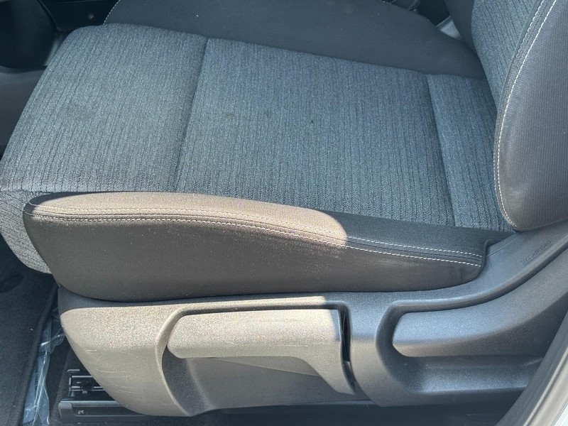 Nissan Rogue Vehicle Image 22